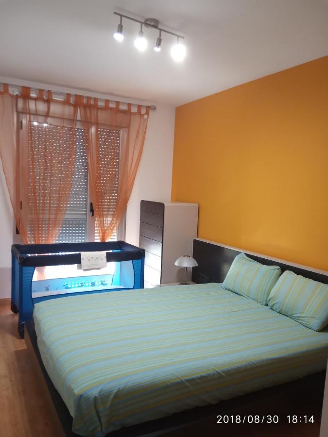 Apartamento Los Lirios Logroño Zewnętrze zdjęcie