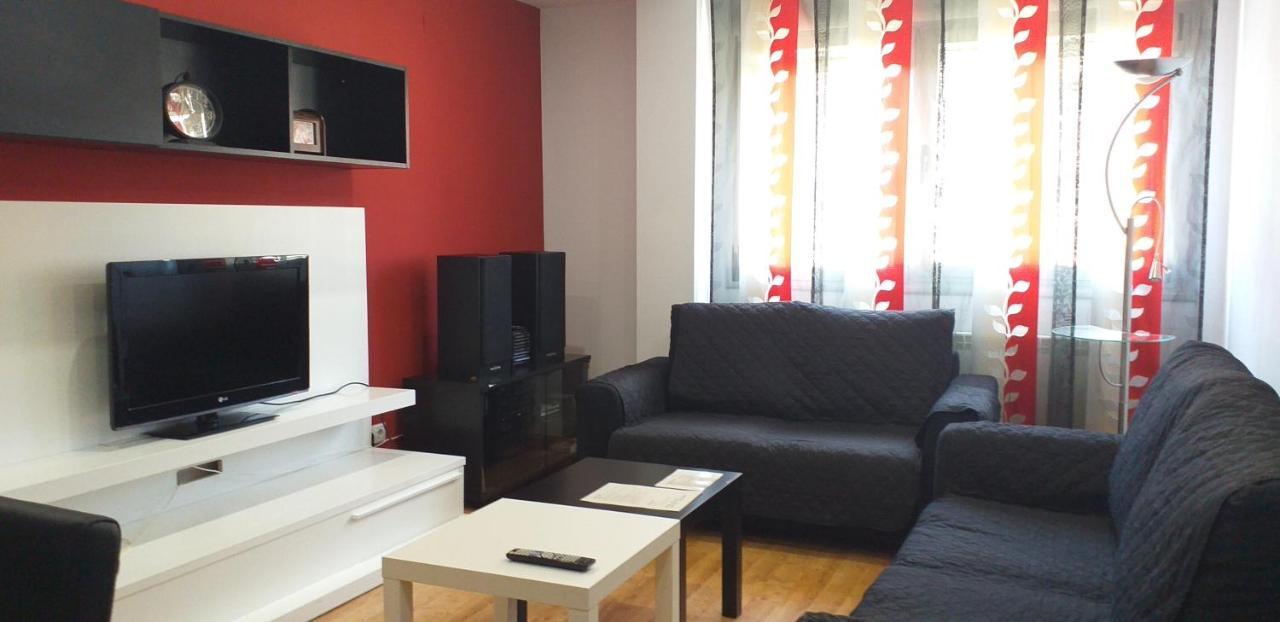 Apartamento Los Lirios Logroño Zewnętrze zdjęcie
