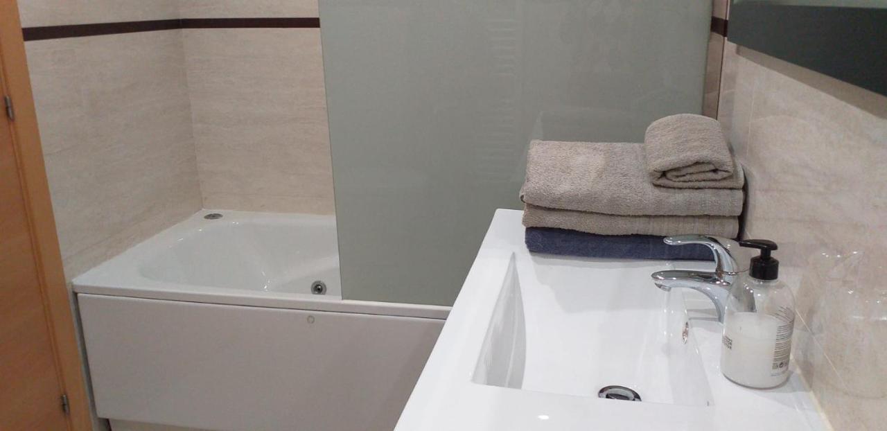 Apartamento Los Lirios Logroño Zewnętrze zdjęcie