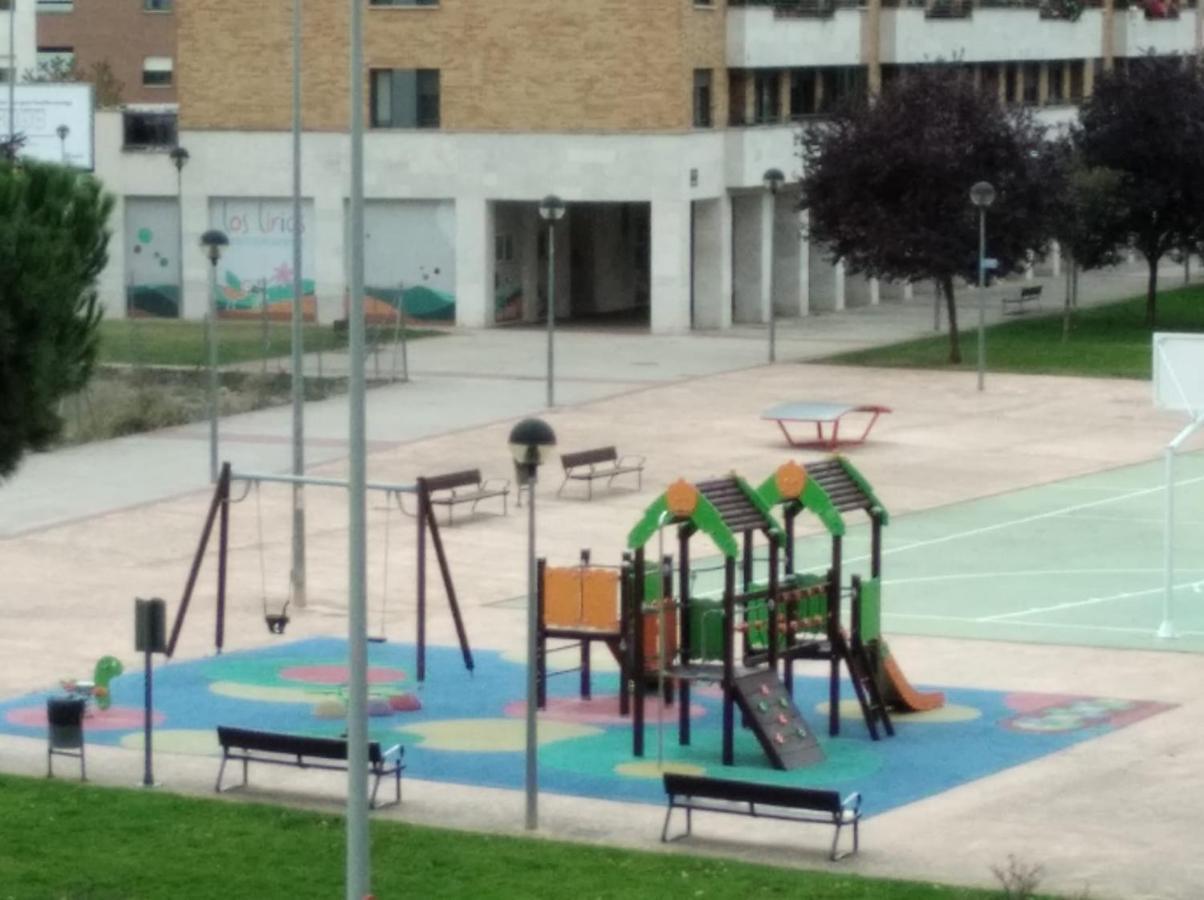Apartamento Los Lirios Logroño Zewnętrze zdjęcie
