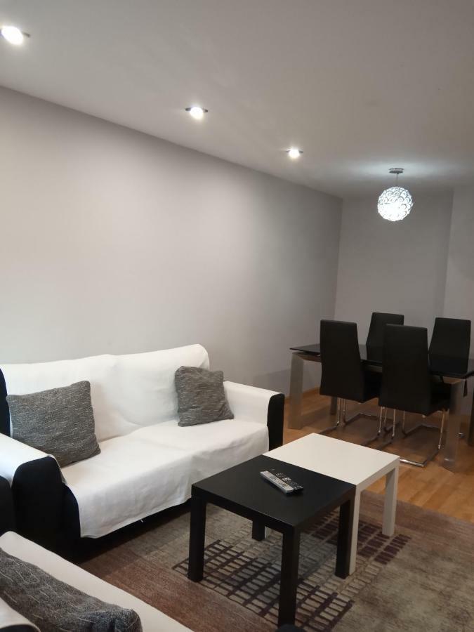 Apartamento Los Lirios Logroño Zewnętrze zdjęcie